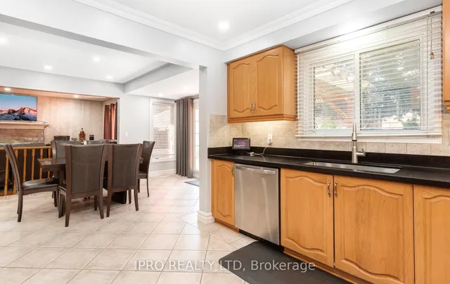 Additional image 15 of 12 Neville Cres