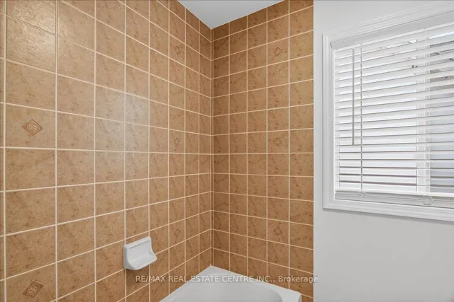 Additional image 40 of 832 Bessy Tr