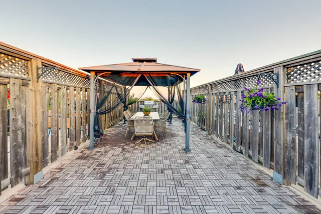 Additional image 16 of 1001 Roselawn Ave Unit 116