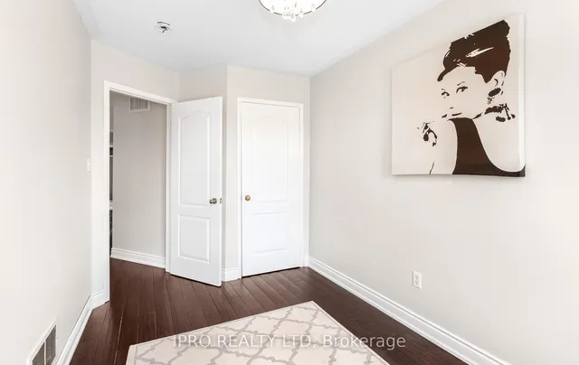 Additional image 27 of 116 Lake Louise Dr