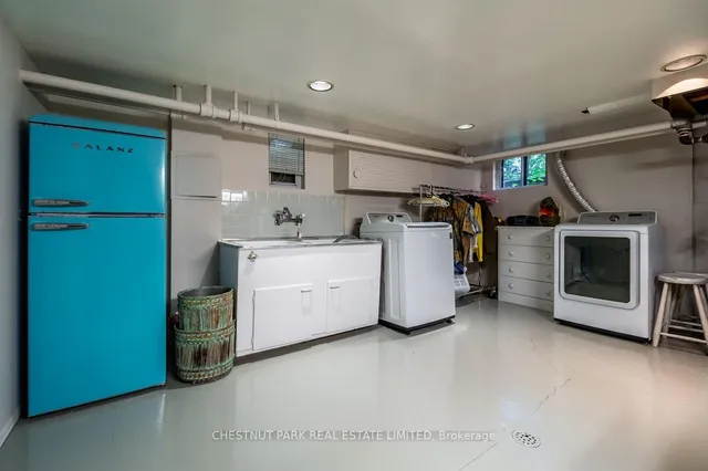 Additional image 23 of 233 Yonge Blvd