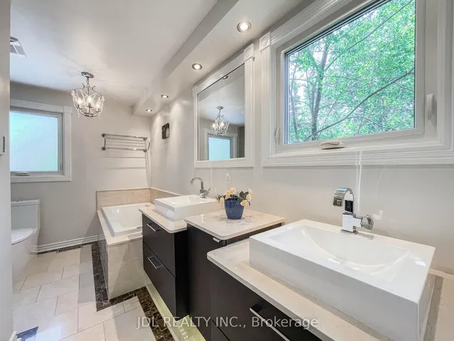 Additional image 35 of 126 Weir Cres