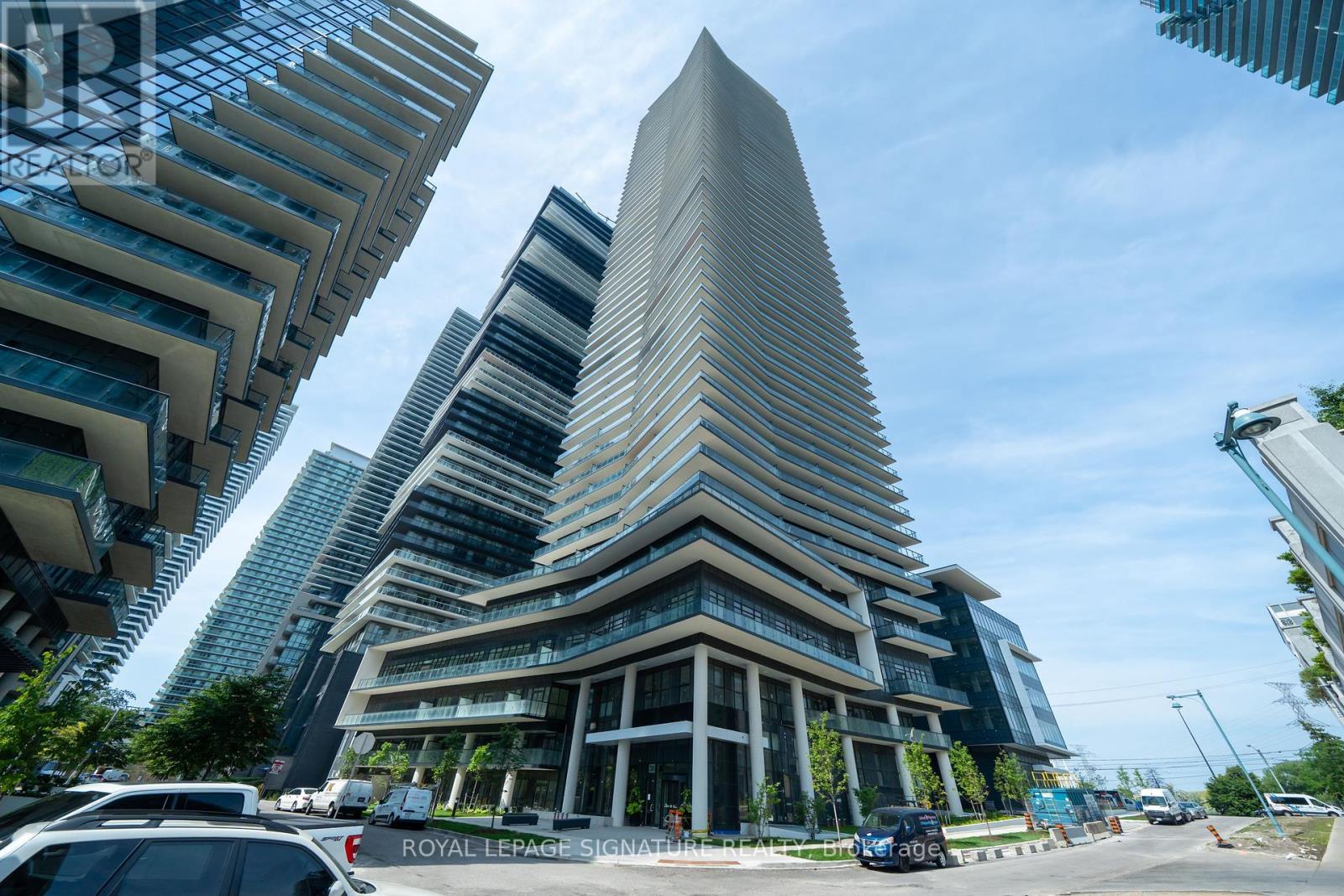 908 - 38 ANNIE CRAIG DRIVE|Toronto (Mimico), Ontario M8V0G9