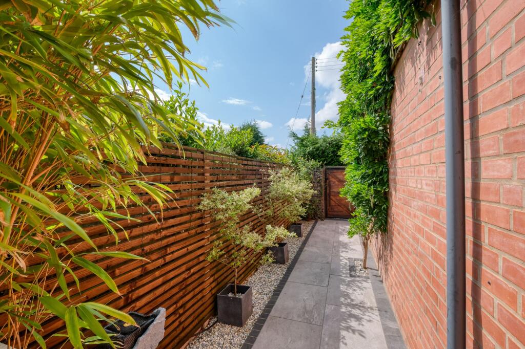 Additional image 23 of Birmingham Road, Marlbrook, B61