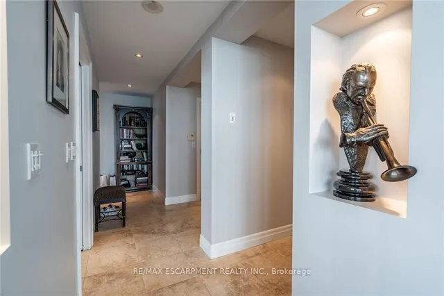 Additional image 7 of 360 Pearl St Unit 1303