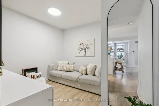 Additional image 7 of 20 Meadowglen Pl Unit 232