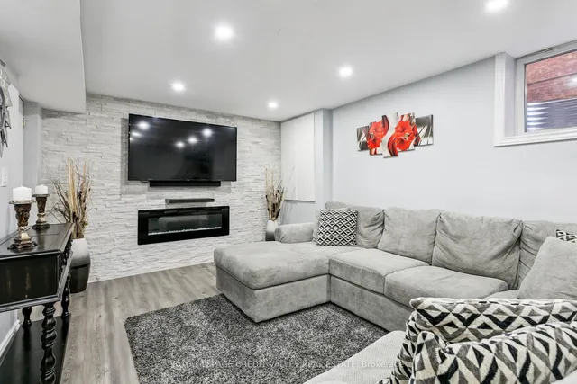 Additional image 36 of 4 Mendoza Dr