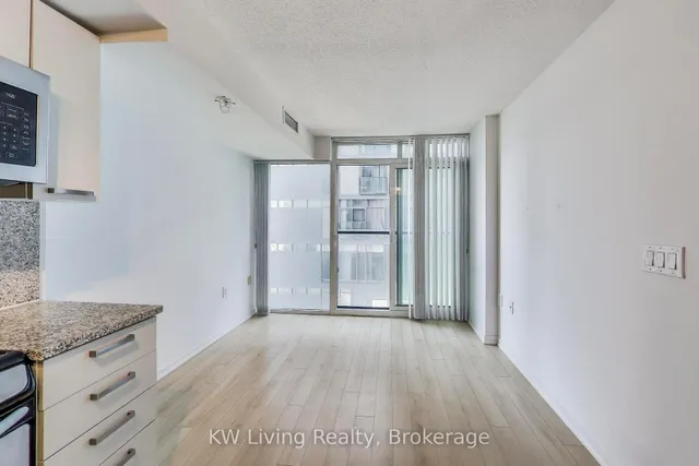 Additional image 16 of 36 Lisgar St Unit 1601