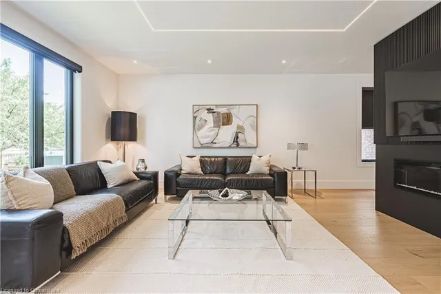 Additional image 13 of 135 Eleanor Ave