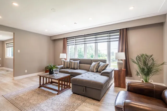 Additional image 24 of 2172 CENTRE Rd