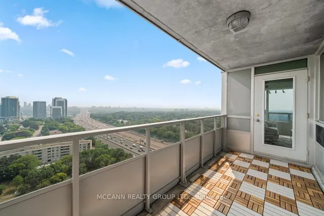 Additional image 33 of 3 Rean Dr Unit 1807