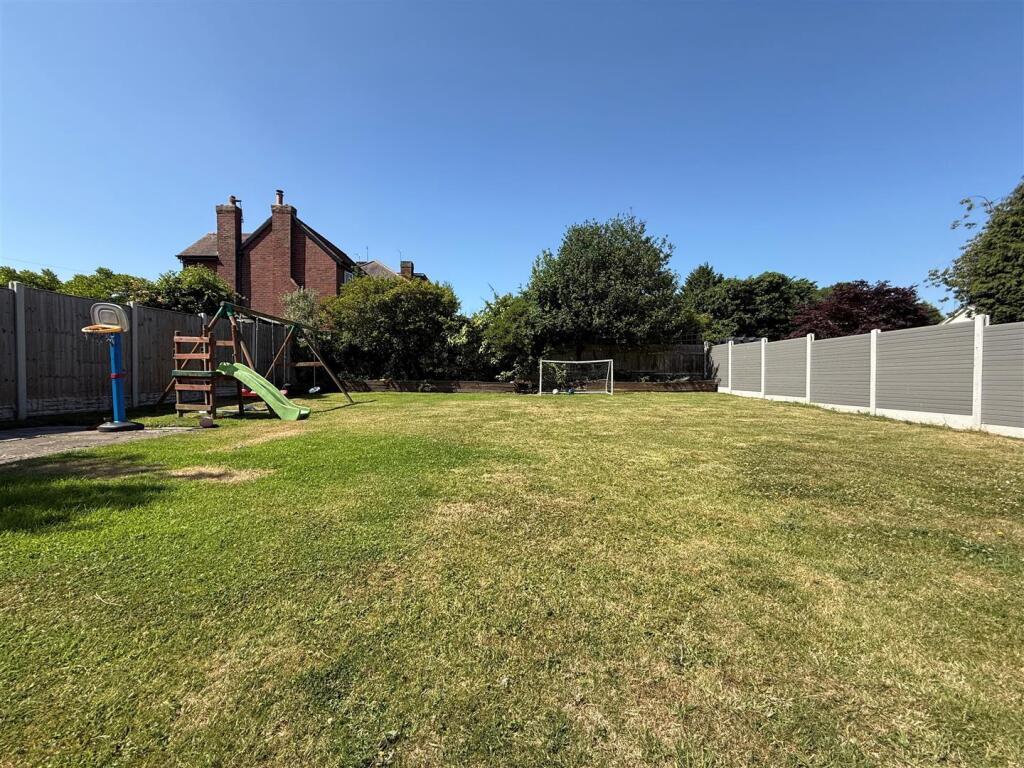 Additional image 21 of Douglas Road, Halesowen