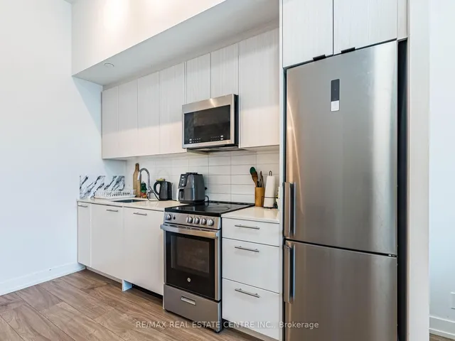 Additional image 33 of 215 VETERANS Dr Unit 211