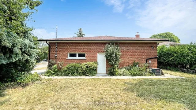 Additional image 44 of 39 Silverview Dr