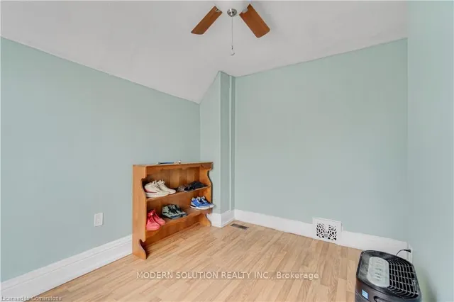 Additional image 17 of 204 Sherman Ave