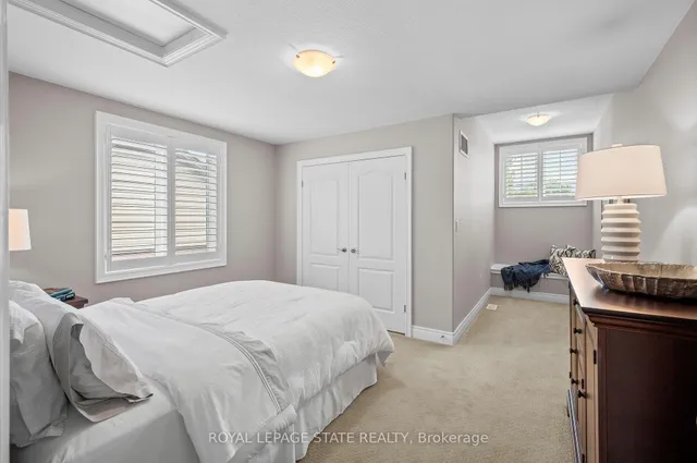 Additional image 31 of 36 Toulon Ave