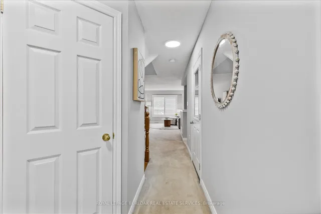 Additional image 4 of 130 Robert St Unit 32