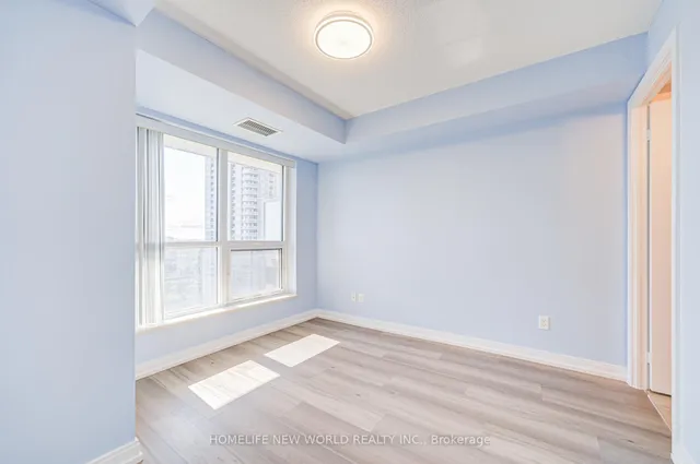 Additional image 19 of 181 Village Green Sq Unit 1815