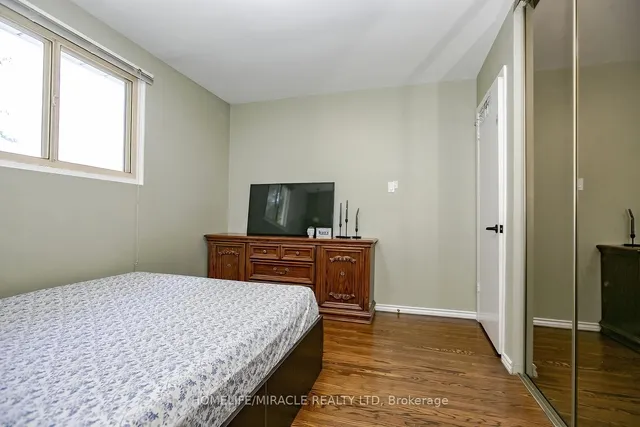 Additional image 16 of 46 Reigate Ave