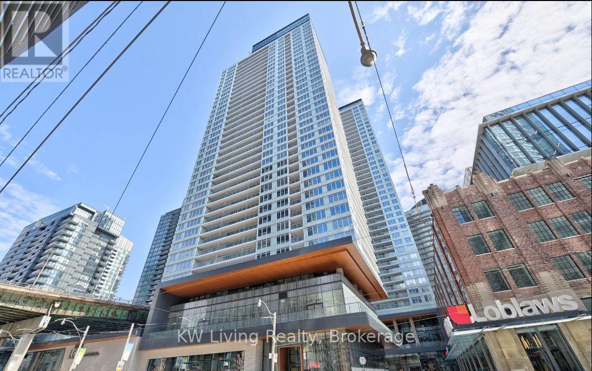 3512 - 17 BATHURST STREET|Toronto (Waterfront Communities), Ontario M5V0N1