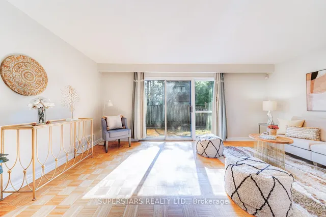 Additional image 4 of 4 Frosty Meadoway