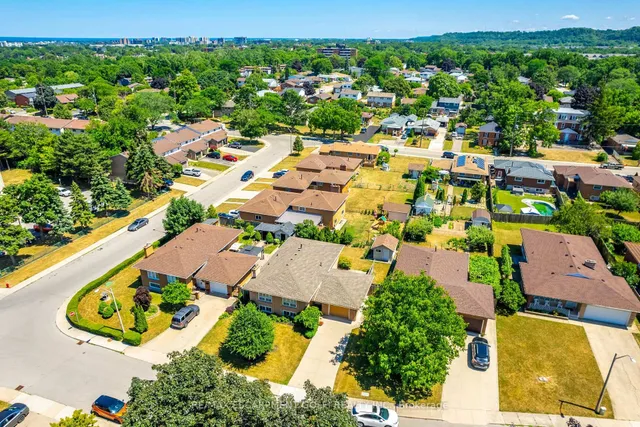 Additional image 2 of 5 Rouge Hill Crt