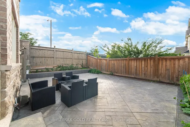 Additional image 26 of 46 Lesabre Cres