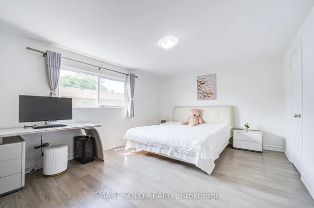 Additional image 33 of 81 Rakewood Cres