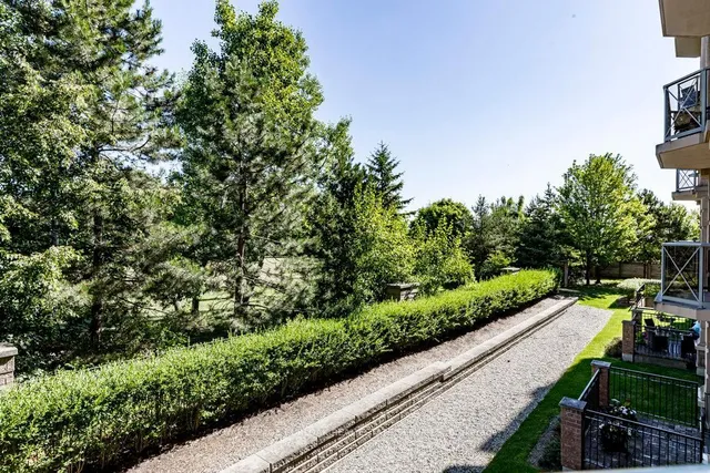 Additional image 18 of 2075 Amherst Heights Dr Unit 212