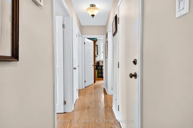 Additional image 19 of 593 Braemore Rd