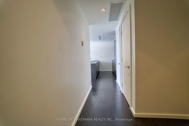 Additional image 3 of 180 University Ave Unit 4704