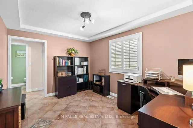 Additional image 18 of 66 Foxtrot Dr