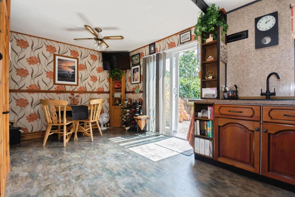 Additional image 3 of Low Thatch, BIRMINGHAM