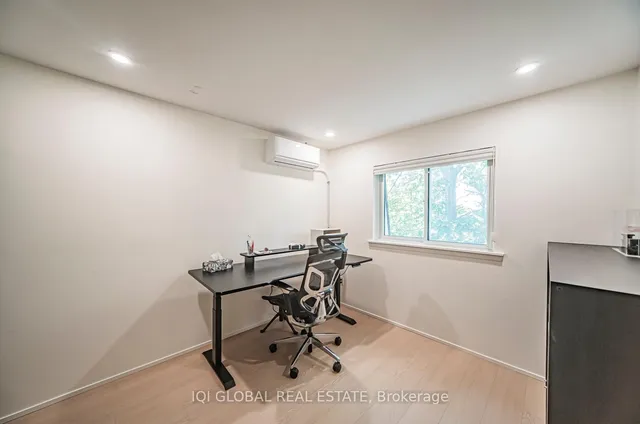 Additional image 36 of 1270 Gainsborough Dr Unit 72