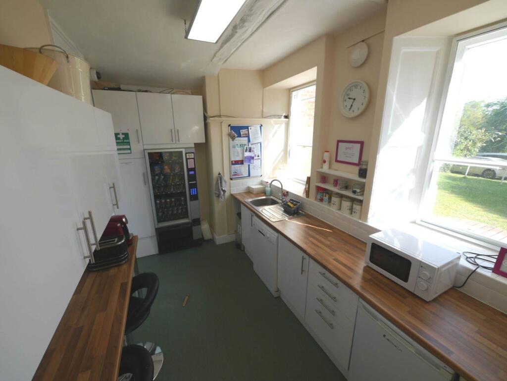 Additional image 10 of Great North Road, Hatfield