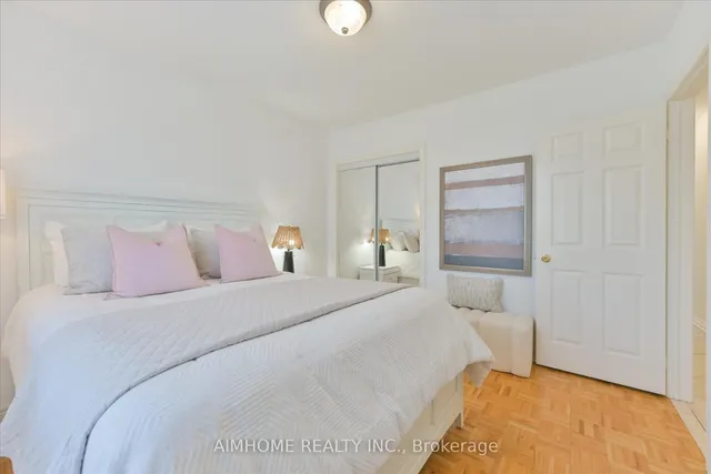 Additional image 18 of 382 Blackthorn Ave