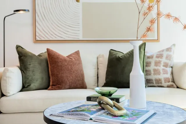 Additional image 11 of 350 Wellington St Unit 219