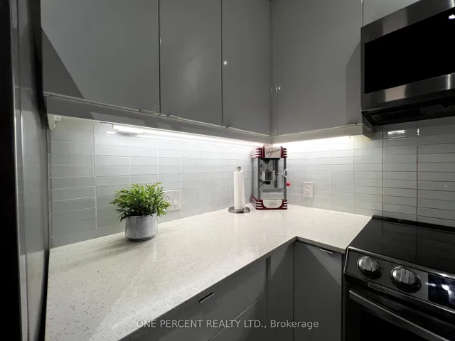 Additional image 3 of 50 Thomas Riley Rd Unit 819