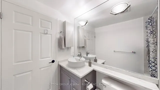 Additional image 32 of 4200 Bathurst St Unit 707