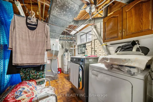 Additional image 30 of 8 Sonnet Crt