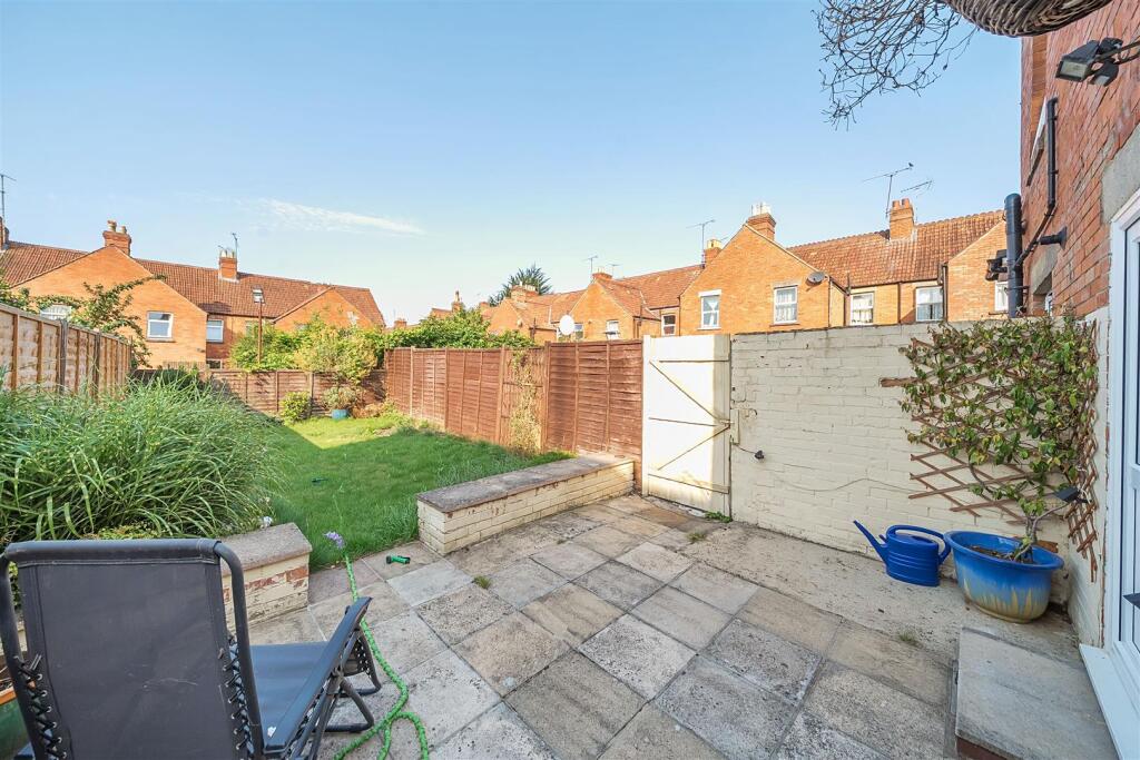 Additional image 16 of Hendford Grove, Yeovil