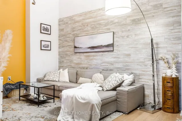 Additional image 3 of 125 Western Battery Rd Unit 214