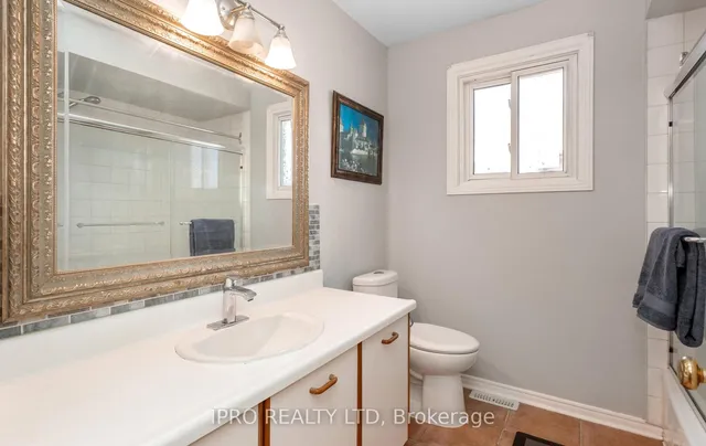 Additional image 34 of 12 Neville Cres