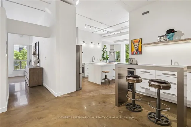 Additional image 23 of 66 Bay St Unit 301