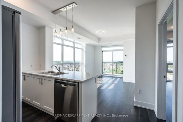 Additional image 7 of 450 Dundas St Unit 1111