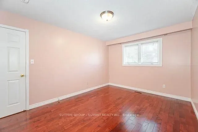 Additional image 27 of 354 Centre St