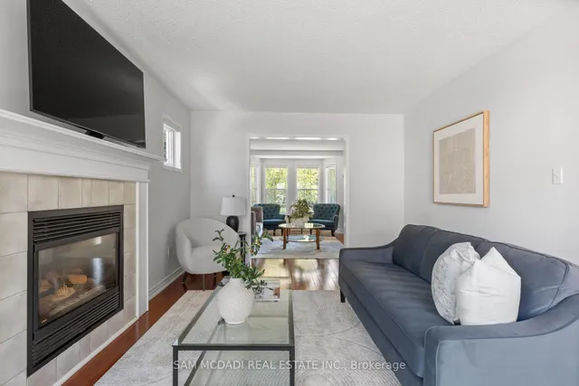 Additional image 7 of 1755 Crately Crt