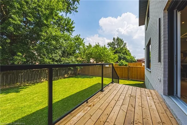 Additional image 45 of 135 Eleanor Ave