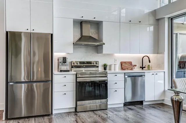 Additional image 10 of 125 Western Battery Rd Unit 210