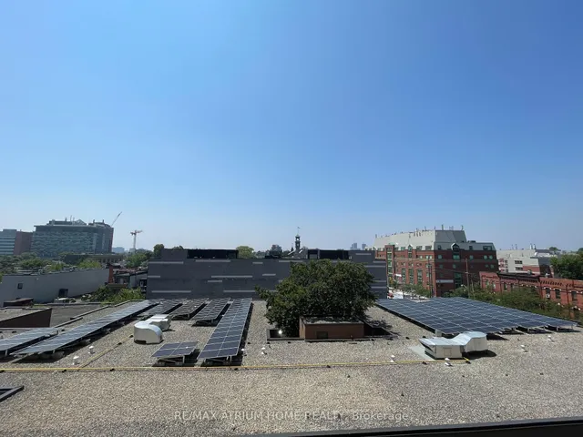 Primary image of 297 College St Unit 618